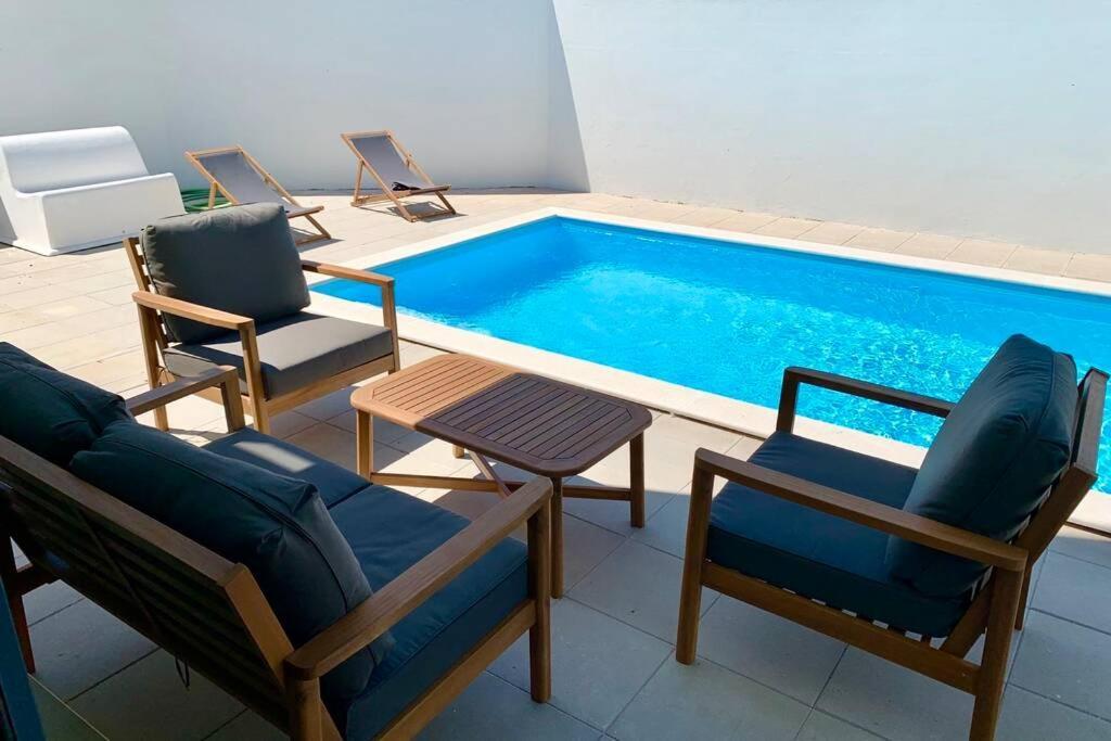 New And Modern 3 Bedroom Villa With Private Heated Pool Near Nazare Sao Martinho do Porto Exterior photo